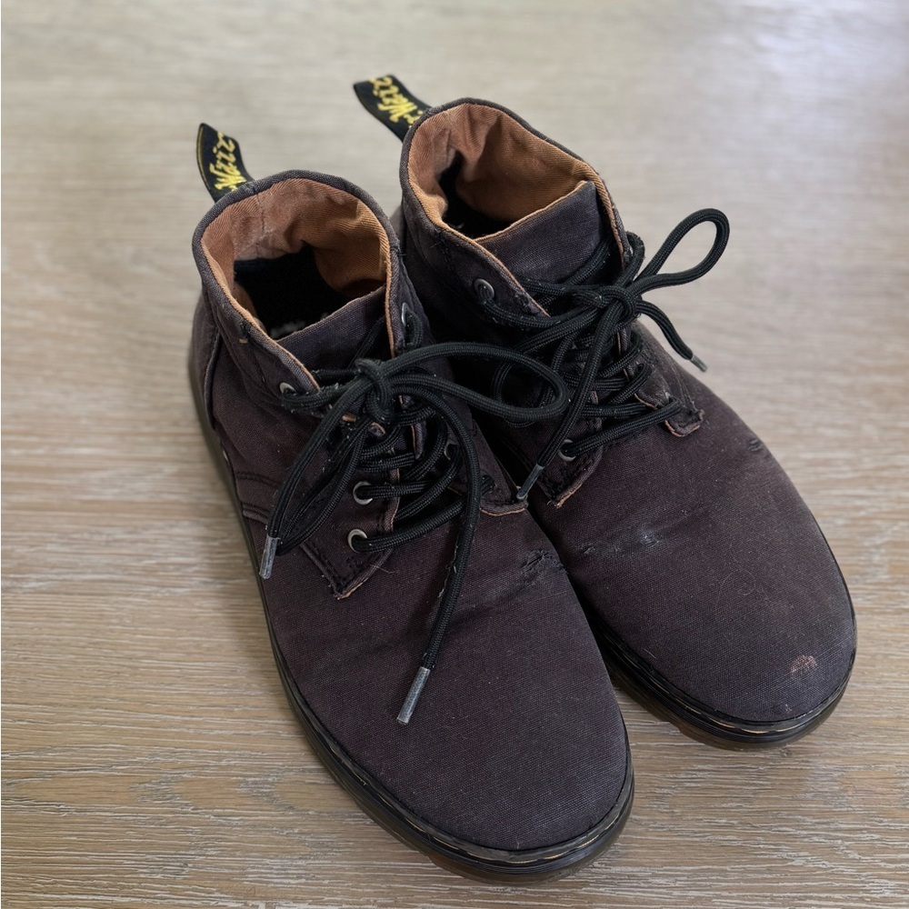 DR Doc Marten’s men’s AirWair canvas lace up style boots shoes size 9